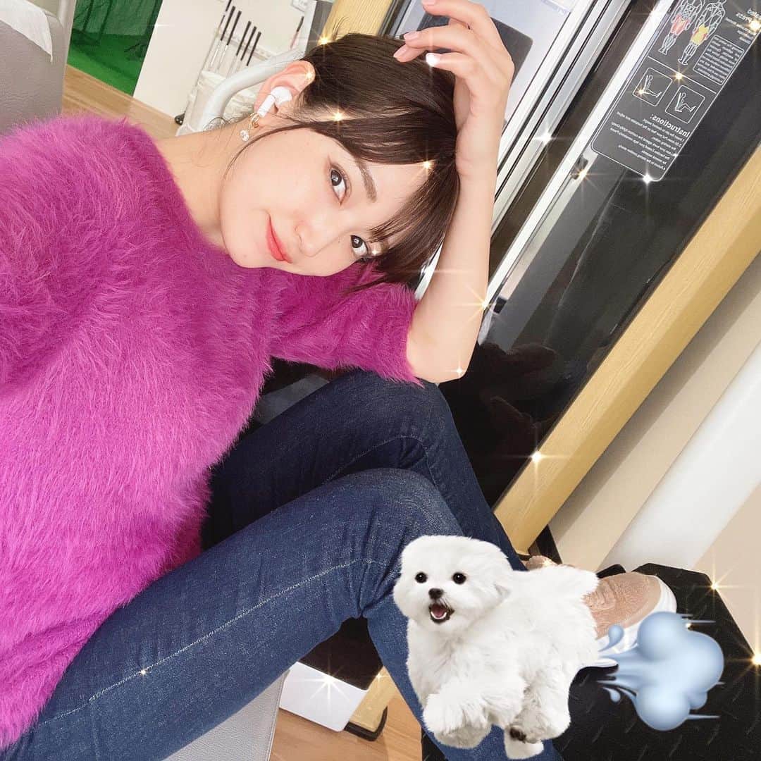 中村優香のインスタグラム：「. チョコザップ( @chocozap_official )しっかり通っております🙌🏻  5分でもできるからほんとに手軽で、 やる気のない日も 「ああ…」 って思ってる間に終わるかららくちん😂  夏に向けてお尻と腹筋を中心にしっかり鍛えるぞい🔥  通い出して今までのアプリじゃなくて、 チョコザップのアプリに体重の記録つけるようにしてるのだけど、 しっかり痩せてて嬉しい☺️ 筋肉量が増えて体重と体脂肪が落ちてるから、 着々と締まってきて良い感じ🩵 (2.3枚目参照) お酒も死ぬほど飲んでるのにこれだから、 禁酒も断酒もしなくて良さそう…へへへ  ✨そしてまたおアツいキャンペーン✨  2023年4月1日から2023年5月15日まで 「入会金・事務手数料無料」  紹介コードと併用可能👀 紹介コードは👇🏻 【3SGBZEL8】  すでに10人以上使ってくれて嬉しい！！ 許可とかいらないので、 どんどん使ってくださいな🐶  #チョコザップ #chocozap #pr #筋トレ女子 #チョコザップ紹介コード #腹筋女子 #美尻女子」