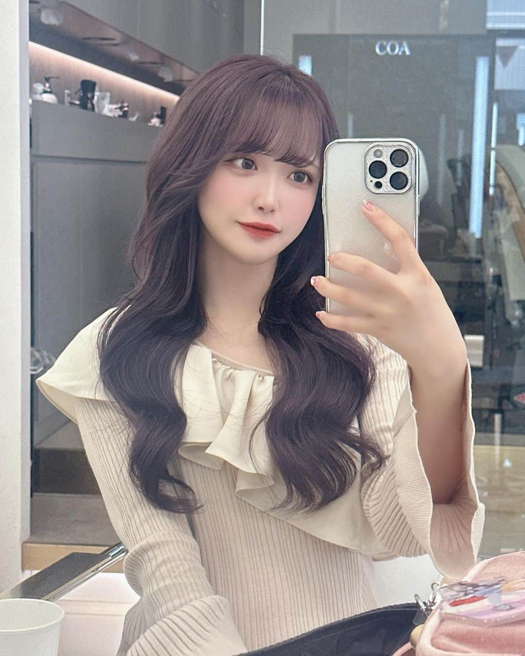 のインスタグラム：「むらさき落ち着く ♡ のぞむさんのラベンダーカラーとっても可愛いくて綺麗🪄︎︎」