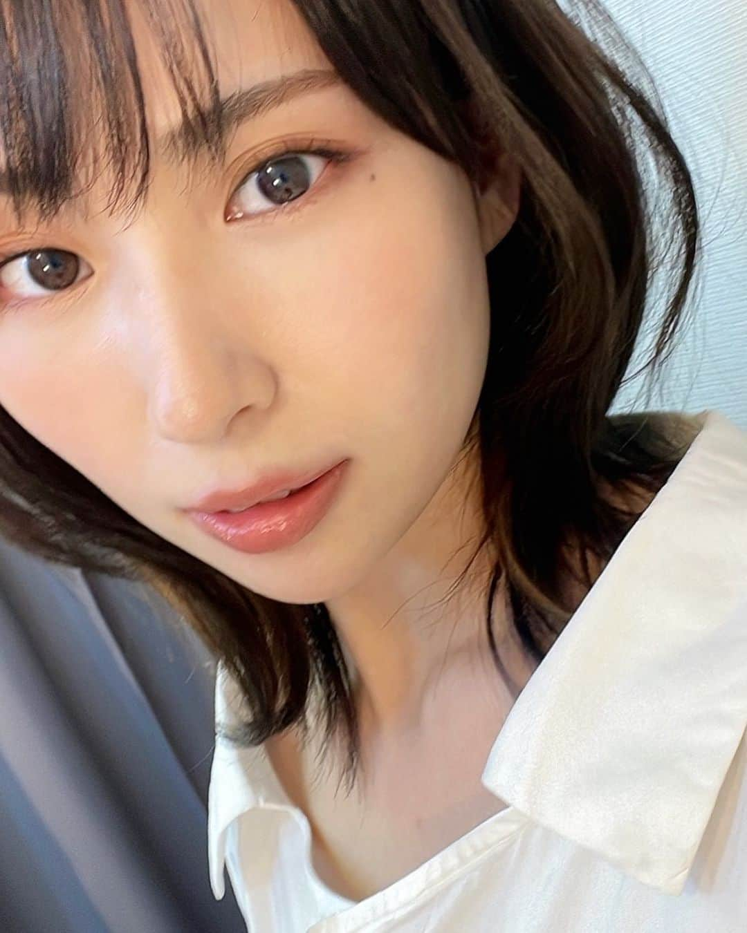 増田有華さんのインスタグラム写真 - (増田有華Instagram)「＊  過ごしやすい気候るんっ 肌調子いい！ まだ稽古中はマスク必須で歌ったり踊ったり。擦れてやっぱり肌ケア入念にしないと本当荒れやすくなる、、、  ってことで稽古の合間に救世主の肌メンテ。 今回も表参道メディカルクリニックさんへ♡ メソナ、フォトフェイシャル、眉脱毛🫶 もうメソナは必須！大好き。そろそろハイフやりたいなーん。  フォトやったあと肌真っ白になって担当の方と鏡みながら凄い凄い連呼して笑っちゃいました笑  さいきんでは担当の方にも肌褒めていただけるので、次回も褒めてもらえるように綺麗にしていこうっ！ってモチベ上がります。  さいきん毎晩うなされます😇（話変わりすぎ）  ・ ・ ・  #表参道メディカルクリニック #メソナj #眉脱毛 #フォトフェイシャル #m22 #六本木 #美容 #美容マニア #定期メンテナンス #美肌 #肌 #美肌ケア」4月20日 18時04分 - masuyuka_official