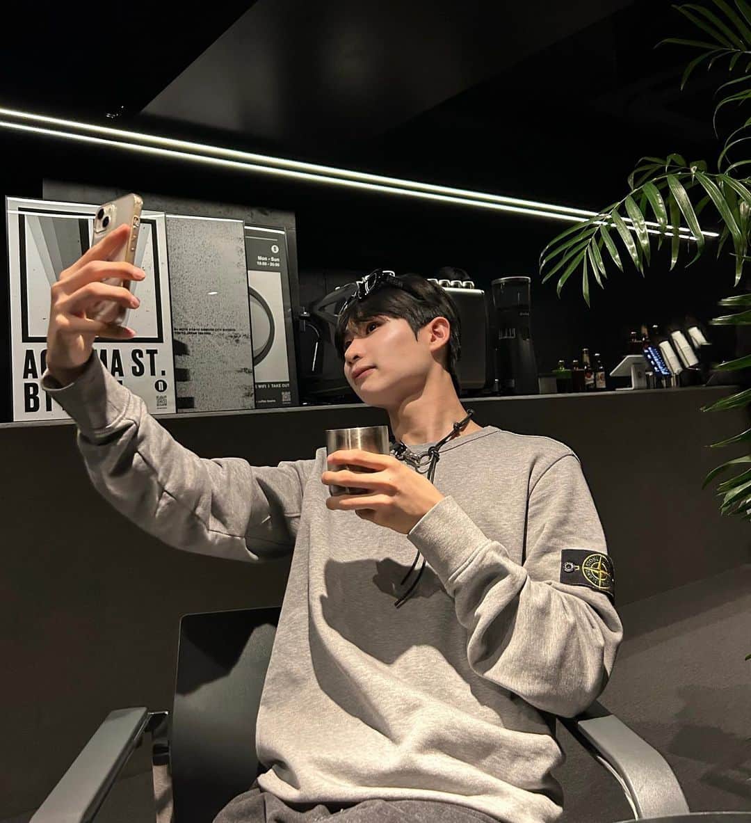鈴木志音のインスタグラム：「最近抹茶にハマってます🍵 みんなのおすすめ教えてほしいなっ！💭   #おんおん日記」