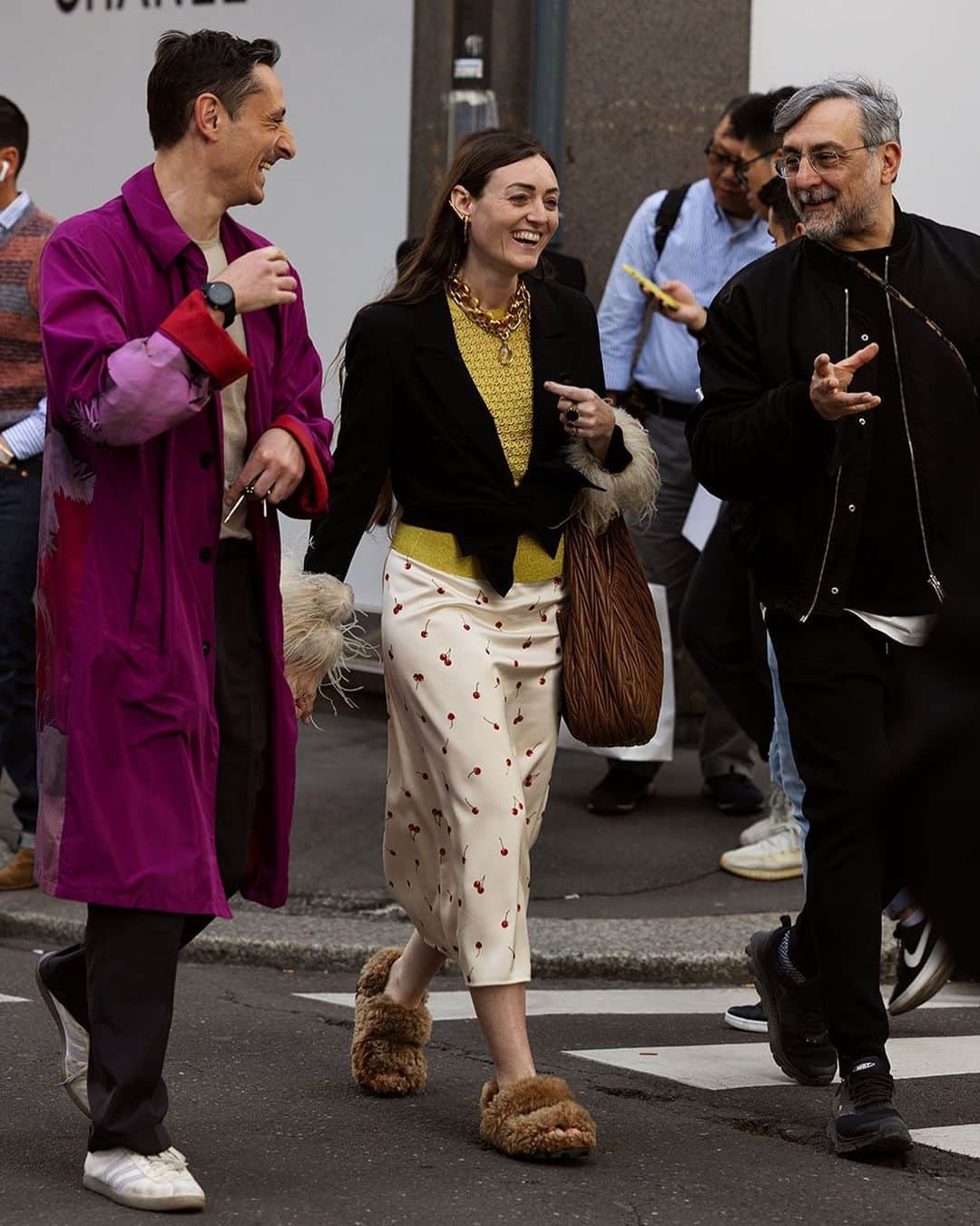 スコット・シューマンのインスタグラム：「Wow! Milan is on fire right now! The city is always busy during fashion week but this is a different level! Bravo Milano!」