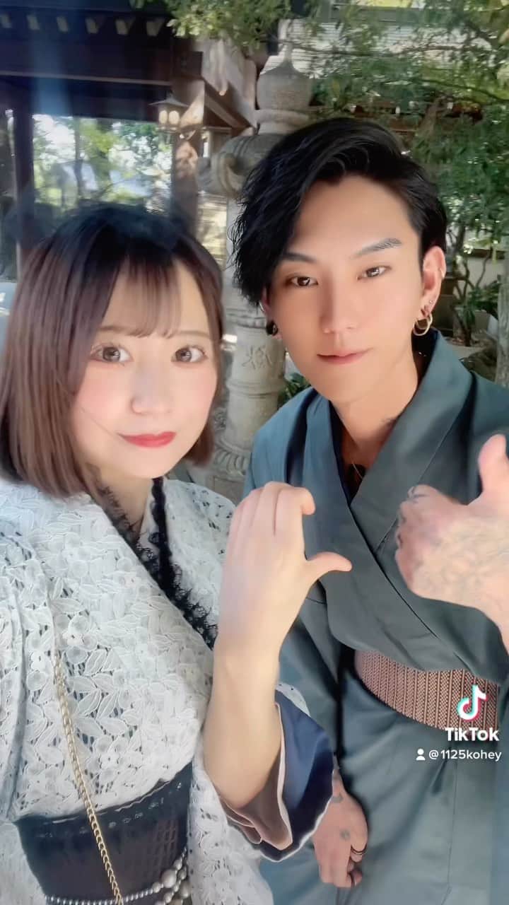 KOHEYのインスタグラム：「【ご報告】4月20日本日...こへさえ１年記念日😍💕 これからも応援よろしくね☺️さえぽん大好きやで @sae_poon  #カップル #1年記念日 #couple」