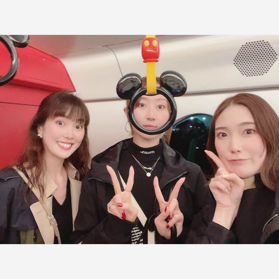 鳳翔大さんのインスタグラム写真 - (鳳翔大Instagram)「少し前ですがこんなメンバーで遊びました🙄  視界が同じって安心感と同時に 吊り革がこの位置にきます。 ※加工は一切してまへん！！  #愛月ひかる　#ブラザー #麻央侑希  #身長高め #175cm」4月20日 18時47分 - dai_hosho_official