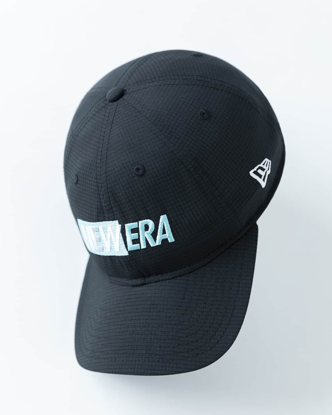 のインスタグラム：「Performance Cap⁠ ⁠ 高通気・軽量・撥水・ストレッチ性のある生地、Dot Airを採用したシリーズ。スポーツや長時間の着用でも快適な着用感をキープします。⁠ スウェットバンドには、抗菌効果のあるMICRO ERAを使用。⁠ 手洗いが可能です。⁠ ⁠ ⁠ #NEWERA #9THIRTY #ニューエラ #ニューエラキャップ」