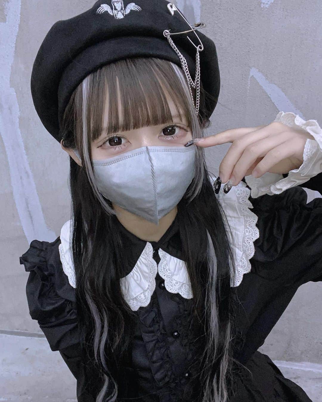 黒栖まゆきのインスタグラム：「む」