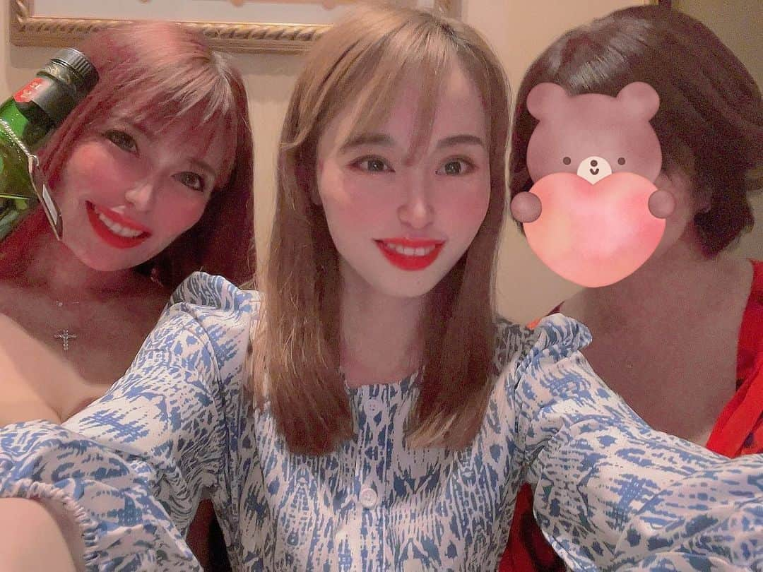 和田真里さんのインスタグラム写真 - (和田真里Instagram)「銀座の夜にお待ちしております🌷✨ 🦀⸜( ¯⌓¯ )⸝🦀ｶﾆ ． #温泉モデル #温泉女子 #グラドル  #銀座5丁目 #クラブ花葡萄  #銭湯 #露天風呂 #混浴 #混浴露天風呂 #野湯 #秘湯  #camera #photo #travel #YouTube  #一人旅 #旅好きな人と繋がりたい #旅スタグラム #銀座 #銀座ホステス #銀座クラブ #歌舞伎町 #六本木  #キャバ嬢 #ラウンジ嬢 #スナック #ガールズバー #ホスト  #ホステス #わだまり」4月20日 19時39分 - marimu0609