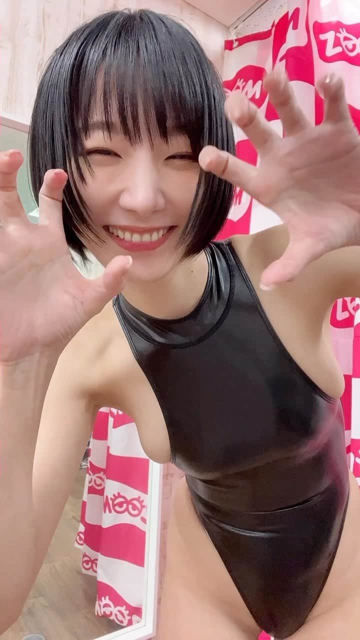 のインスタグラム：「4/29(土)はzoom撮影会です！！！！団体の部は空いてます！！！よろしくお願い致します！！！！  📸https://www.st-zoom.com/events/4tsuki29nichi-do-otsukabiru-satsueikai📸  #撮影会 #撮影会モデル #グラビアアイドル #競泳水着 #水着 #swimwear #latex #fetiche #follow  #フォロー #runrunrun」