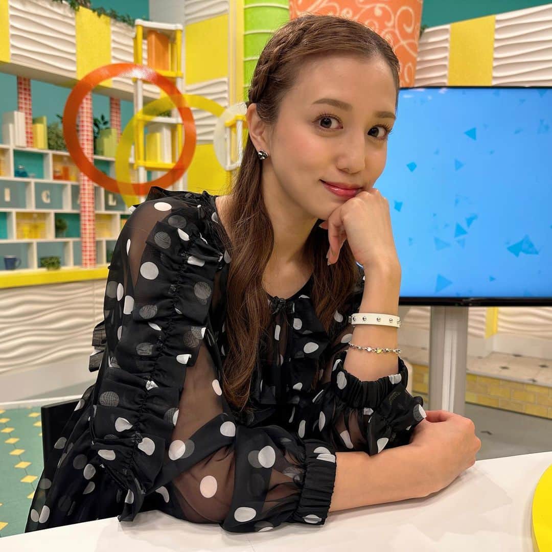 丸高愛実さんのインスタグラム写真 - (丸高愛実Instagram)「初めて見た、双子トマト🍅🍅 お裾分けして頂きました🥰 トマト大好き長女大喜びです🙏 ありがとうございます😝  #ゴジカル #衣装 #双子トマト #丸高私服」4月20日 20時29分 - marutakamanami