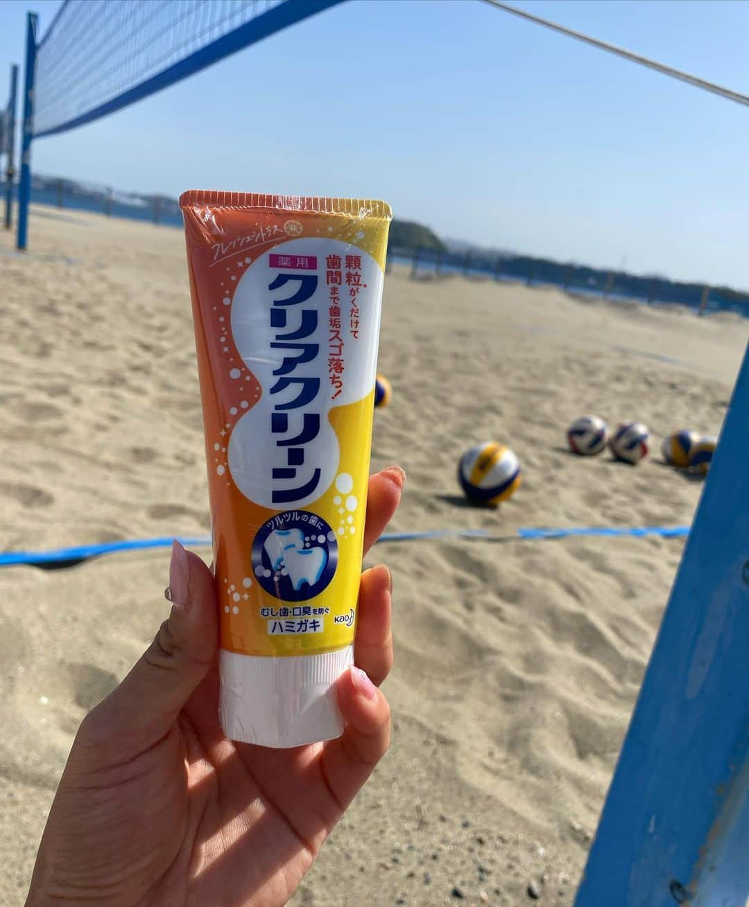 奥野由さんのインスタグラム写真 - (奥野由Instagram)「眩しってやってるポーズ😂🌞 あったかくなってきて嬉しい🫶 今年も日焼け始まりました✌🏾  #ビーチバレー  #beachvolley」4月20日 20時32分 - __yuu___