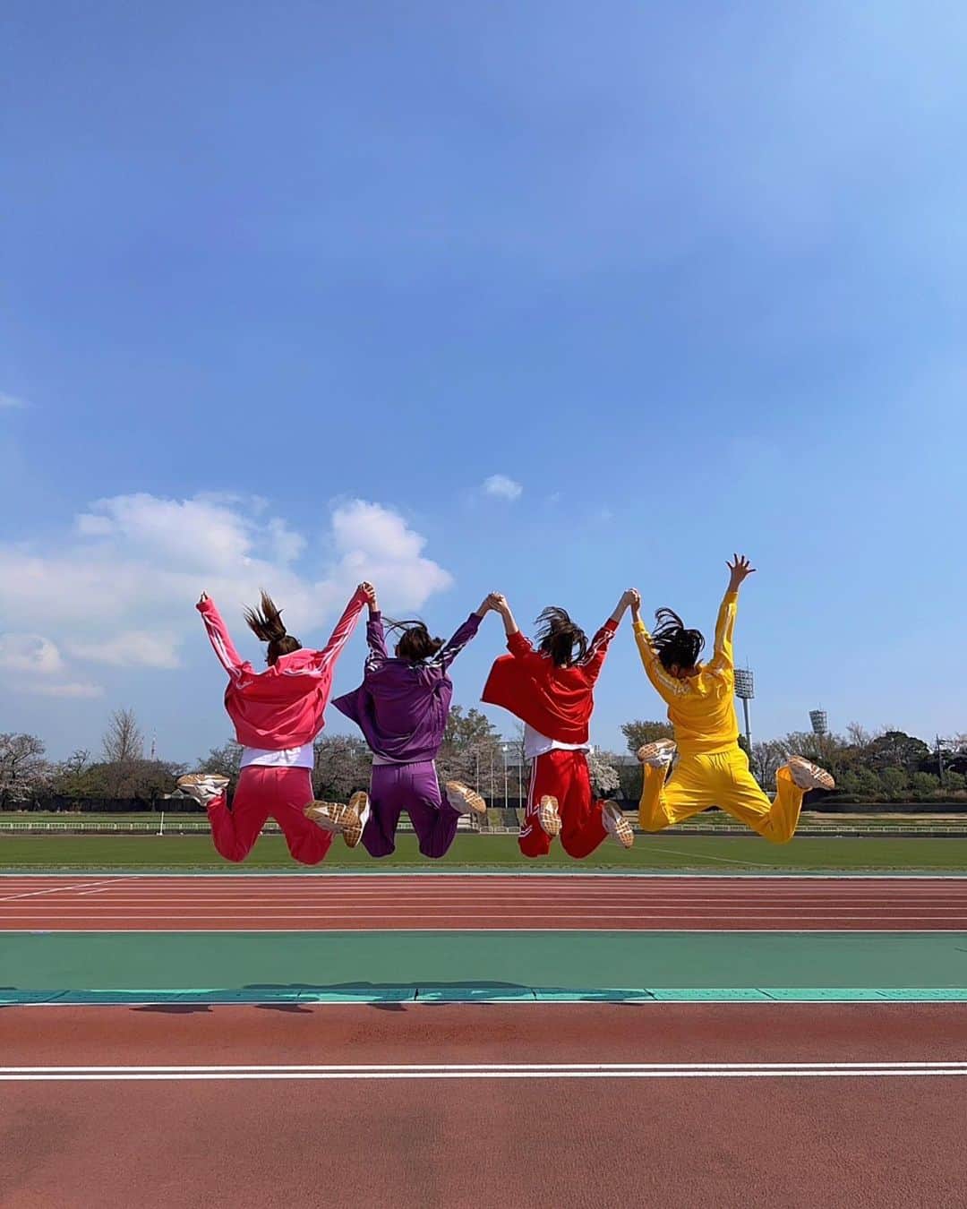 百田夏菜子さんのインスタグラム写真 - (百田夏菜子Instagram)「みんなで思いっきり身体を動かした日☀️！ #jra」4月20日 21時05分 - kanakomomota_official