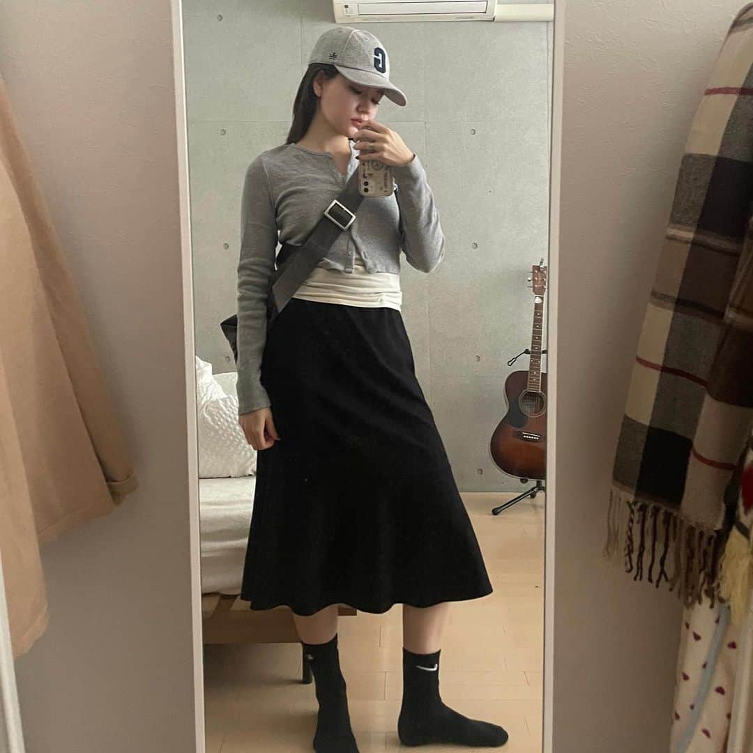 加藤愛里クリスティーナのインスタグラム：「Yesterday outfit💋  仕事はバックルバッグで行って帰って、ハートバッグの新色goldに変えてよーこと焼肉行ってきた🥴✨  きょかマフィン美味しすぎた Thank you🥺💋」