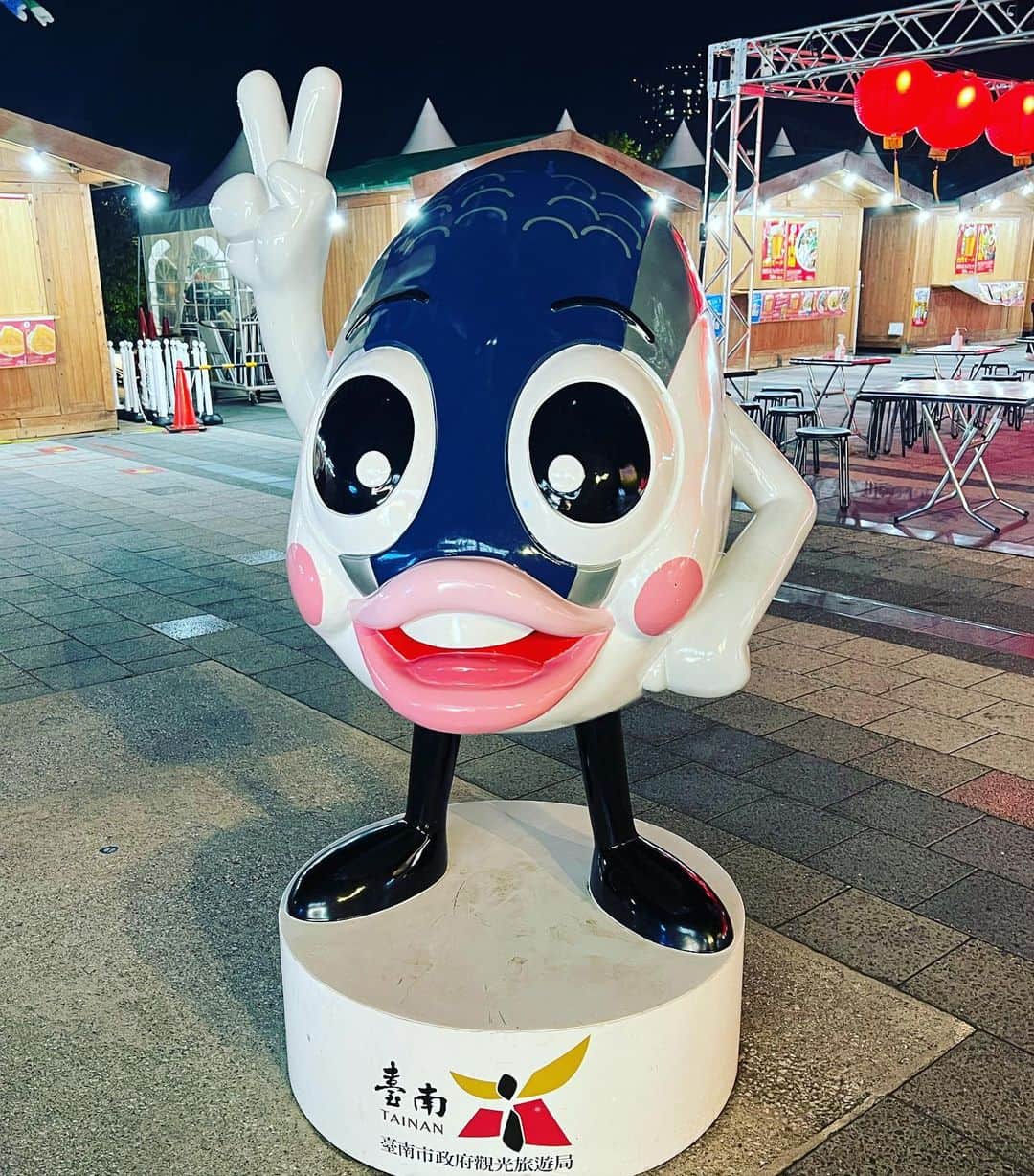 横槍メンゴのインスタグラム：「🐟」