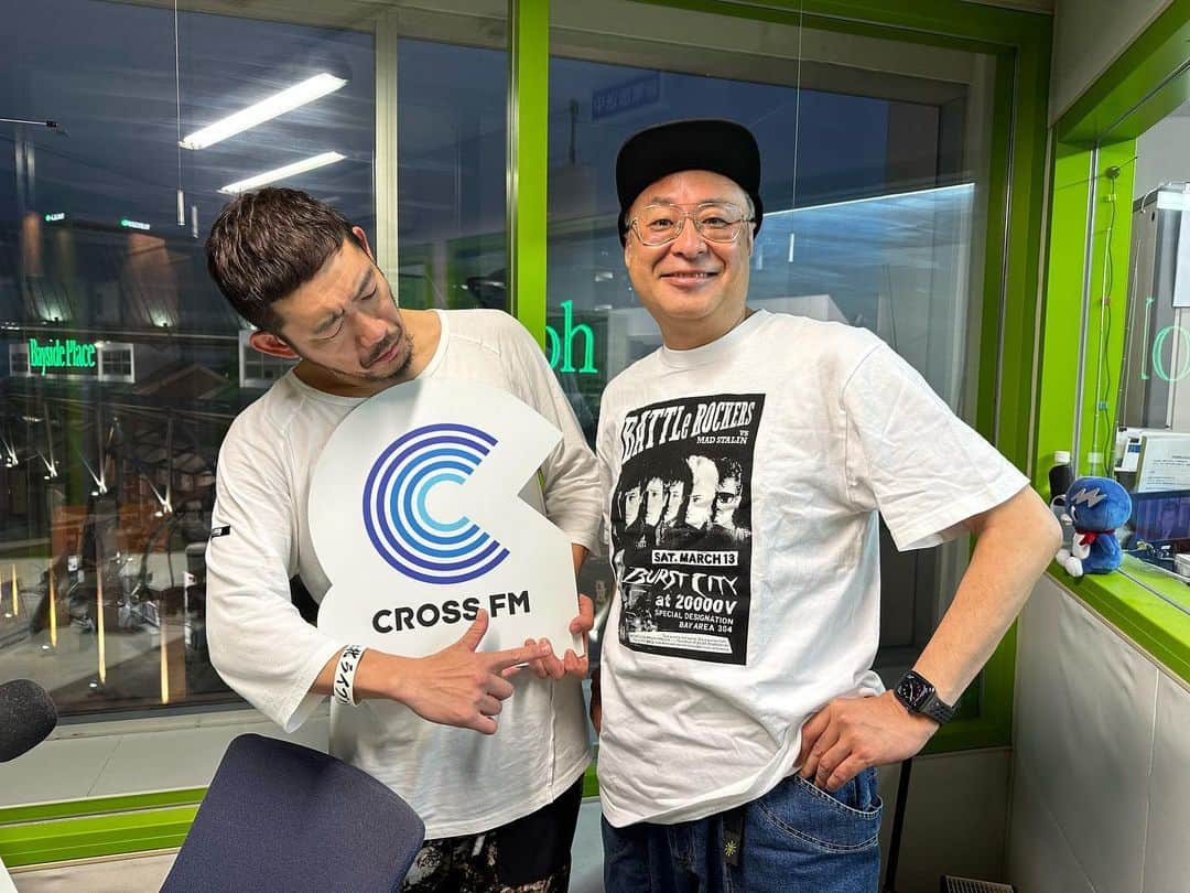 栗田善太郎のインスタグラム：「スタジオに来てくれたのは3年半ぶりげな。  #oau  #toshilow」