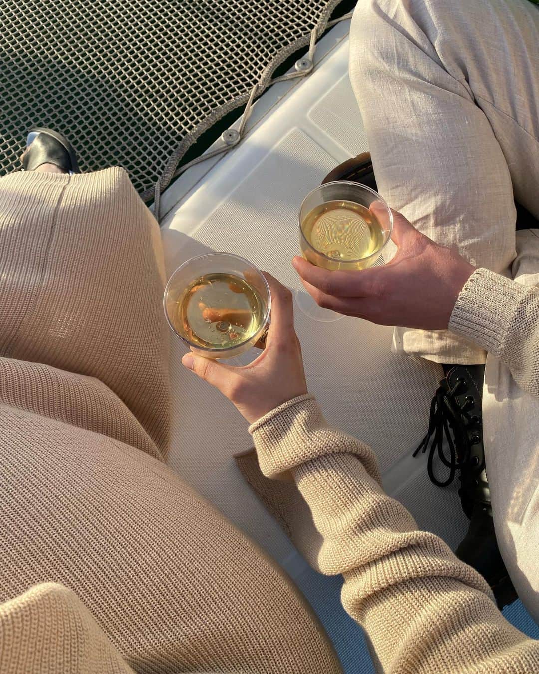 青山ケイトのインスタグラム：「sunset sailing」