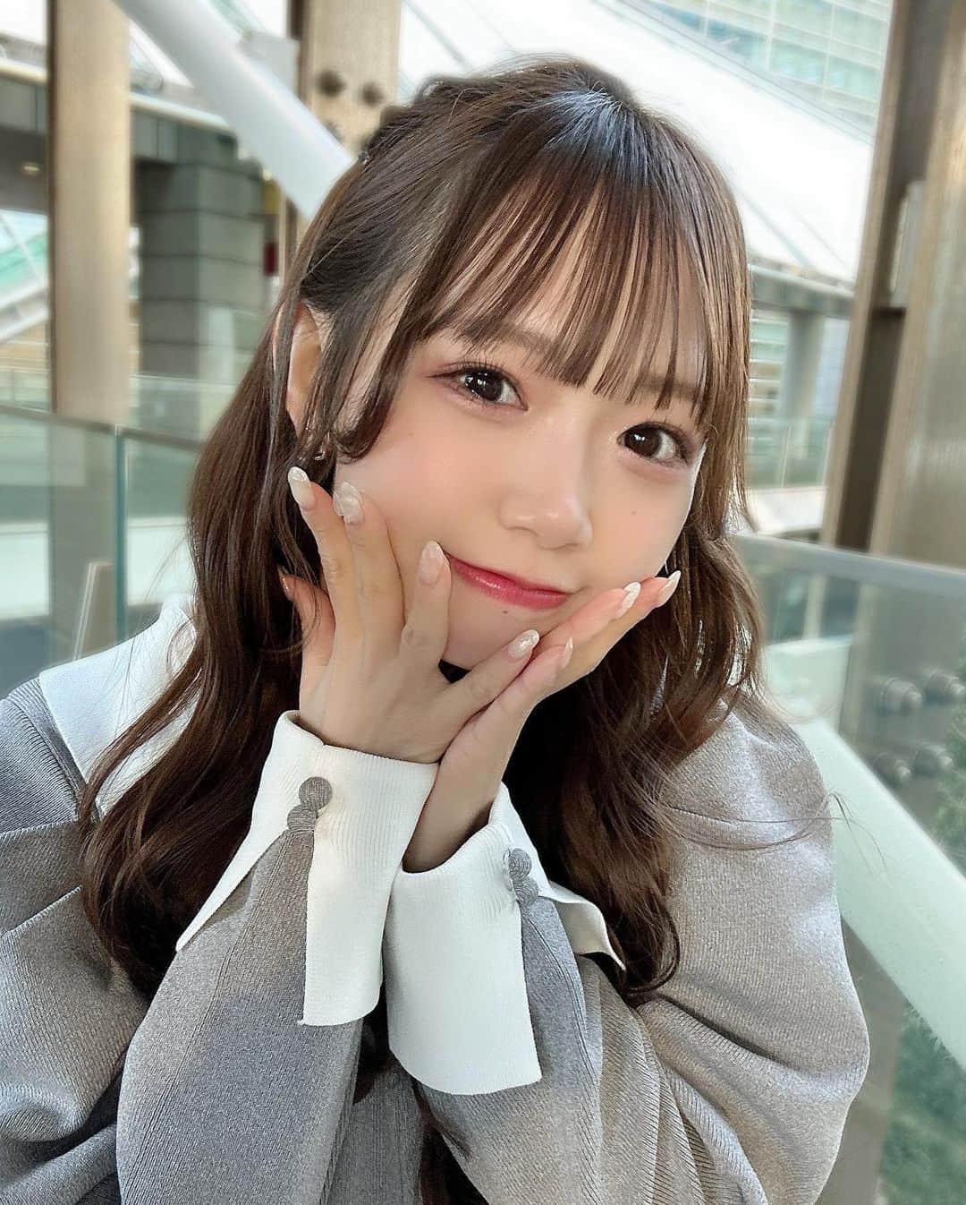 畑美紗起のインスタグラム：「最近は舞台のお稽古をたくさん頑張ってるよお☺️🫶🏻  みんなも毎日おつかれさまです∩^ω^∩  #畑美紗起」