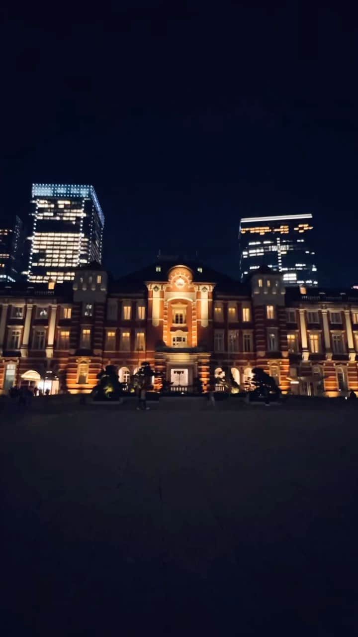 のインスタグラム：「Simple Timerapse Technique✨ If you can keep the stickers on the same point, you can get a clean shot 😌. ・ 貼ったシールを目印にして撮影すると綺麗に撮影できるよ😌良かったらやってみてね✨ ・ 👤 @zono.sann  📸 @hikaruguangth  ・ #videotips #filmmakers #creative #creativevideo#fifaworldcup #anime #japan #動画 #動画編集 #動画制作」