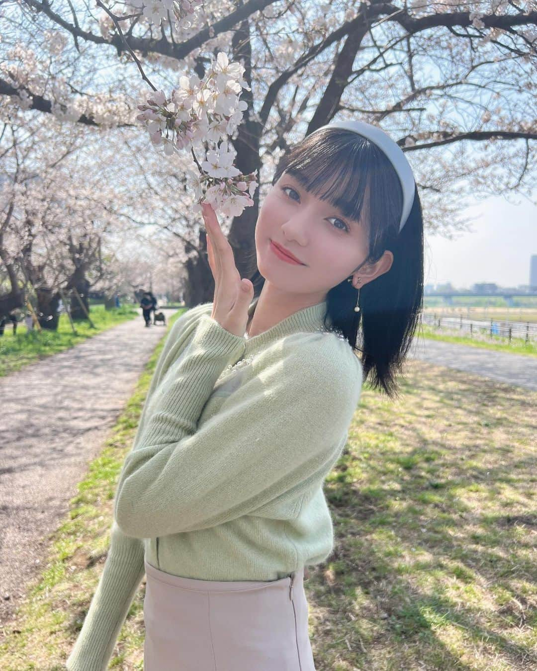 熊澤風花さんのインスタグラム写真 - (熊澤風花Instagram)「お仕事でお花見出来ました🌸」4月20日 21時52分 - fuka_kumazawa