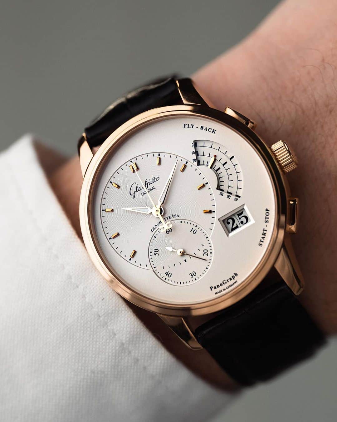 Daily Watchさんのインスタグラム写真 - (Daily WatchInstagram)「The ...