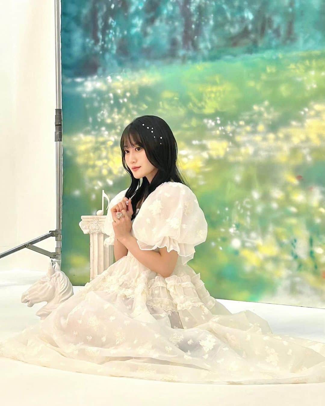 小倉唯のインスタグラム：「この衣装もヘアメイクも、 かわちかったなぁ。。😌✨  #秘密Melody さっそく たくさんの感想 ありがとうございます♫  TikTokもあがってるよ〜☺️ https://vt.tiktok.com/ZS8vPV1sm/  　 昨日は、発売記念生放送も ありがとうございました(๑･̑◡･̑๑)   なぜかどこかの方言？みたいなのが憑依してしまったりして、すごく楽しかったです😂✨  アニメの第3話もお楽しみに。。(*´-`)  🌿アーカイブ https://www.youtube.com/live/DW50ea2BnS4?feature=share   #私の百合はお仕事です！  #みちゅめろ #わたゆり」