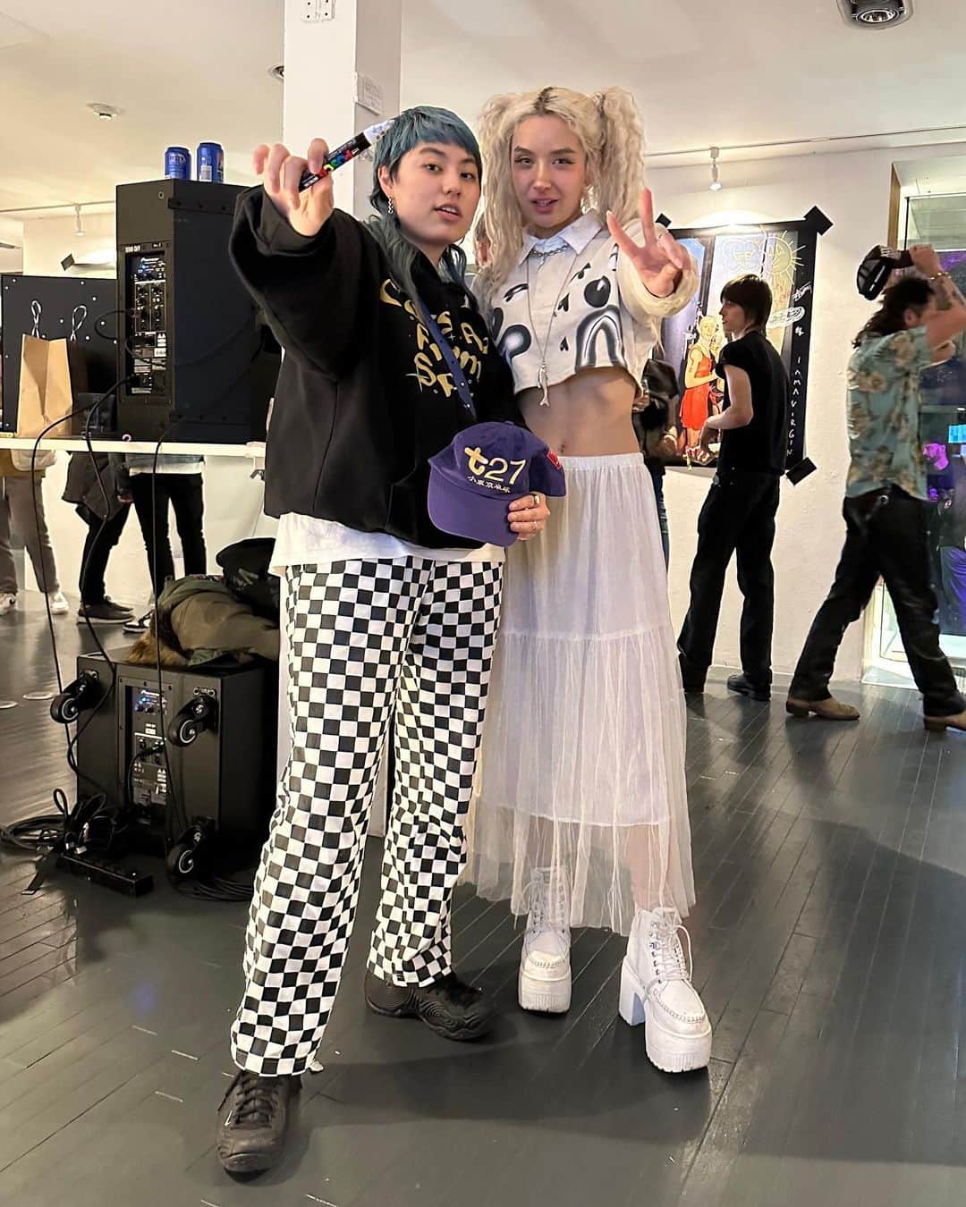 のインスタグラム：「04/2023 @saragiustoo @isabellaaddison  in Harajuku  Hunter: @yoshioka_nancy_tokyo」