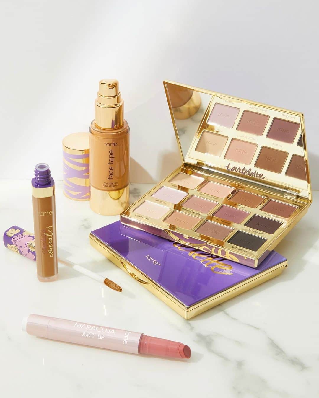 Tarte Cosmeticsさんのインスタグラム写真 - (Tarte CosmeticsInstagram)「RUN to tarte.com to get 50% off 50 of our best sellers!  Build a complete look with our iconic tartelette palette, creaseless concealer, face tape and of course our maracuja juicy lip plump! 😍  FREE SHIP & RETURNS 4/19-4/21 on tarte.com!  #cleanbeauty #rethinknatural」4月20日 22時19分 - tartecosmetics