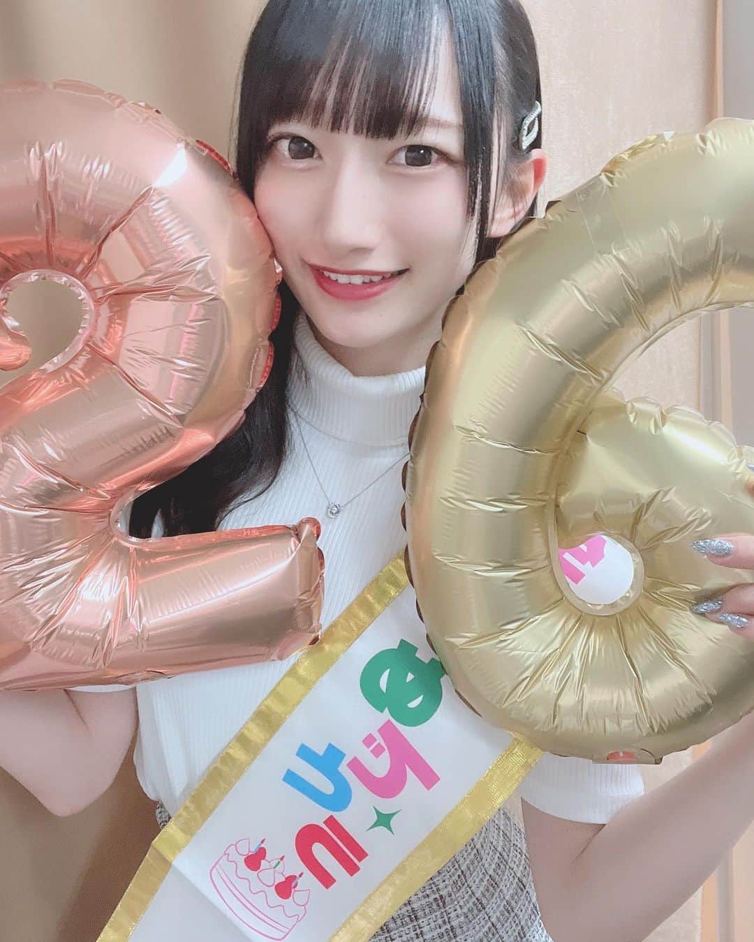 信野樹奈のインスタグラム：「2023.04.18 26歳になりました💞  #北海道#アイドル#琴似 #idol #26歳 #japan #japanesegirl」