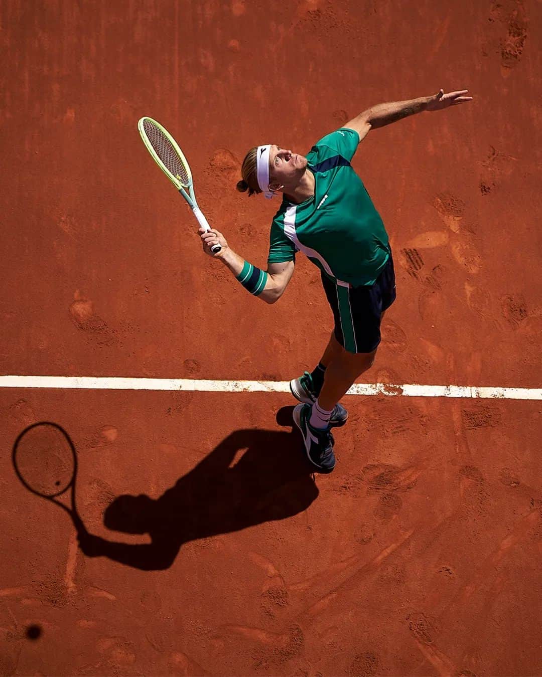 ATP World Tourさんのインスタグラム写真 - (ATP World TourInstagram)「The art of Alejandro 🎨  @aledavidovichofficial reaches the last 8 in straight sets over Ruusuvuori   @bcnopenbs | #BCNOpenBS」4月20日 22時49分 - atptour