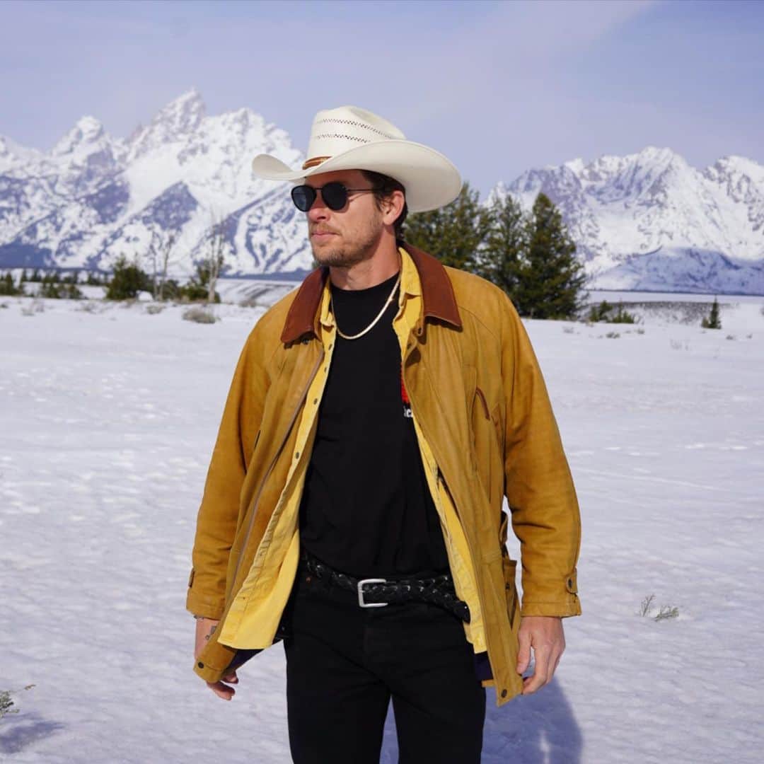 アダム・センのインスタグラム：「Forgot the name of this place…」