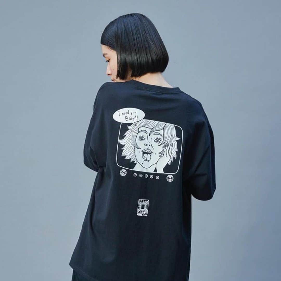 田中裕介さんのインスタグラム写真 - (田中裕介Instagram)「I Need You Baby ”VIDEO CLUB S/S TEE" Type C Dropping tomorrow!!!  - - - - - - - - - - - - - - - - - - - -  MENS-Masaki Seko 180cm  wears size L LADYS-Mii 162cm wears size L  @freaksstore_official  @daytona_park  @mitershinichi  @tnkusk」4月20日 22時47分 - tnkusk