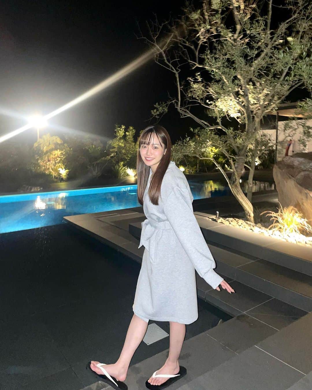 かわぎしるなのインスタグラム：「. 水着持ってかなかったからプール入れなかった🥲 . 滞在時間ほぼ半日だったけど、赤ちゃんの時ぶりの宮崎楽しかった〜🥭 安定のあやかとでした︎︎✌︎  #女子旅 #女子旅行 #宮崎 #宮崎旅行 #宮崎観光 #青島 #九州 #九州旅行 #九州観光 #国内旅行 #旅行 #旅行好きな人と繋がりたい #旅行記 #大学生 #女子大生 #ホカンス #リゾート #リゾートホテル #南の島 #温泉 #温泉旅行 #温泉女子 #サウナ #サウナ女子  #notahotel #notahotelaoshima」