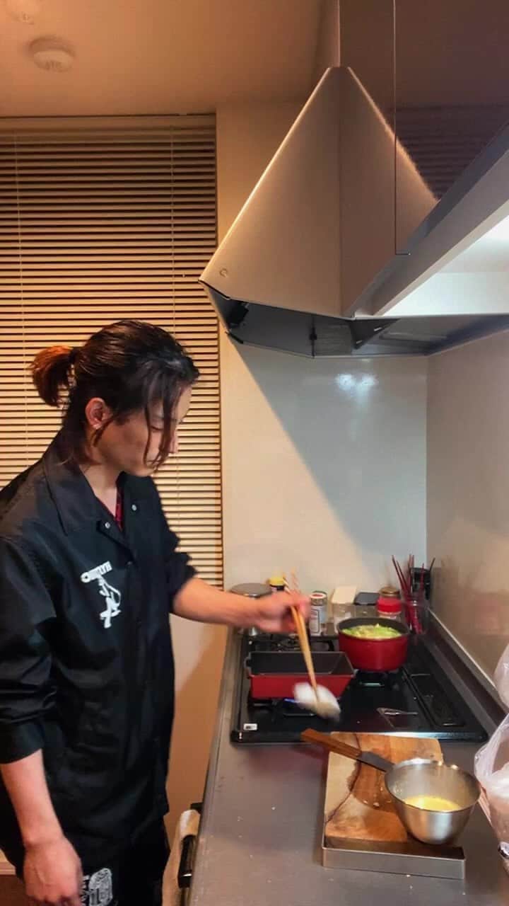 武子直輝のインスタグラム：「4/21の夜消します。」