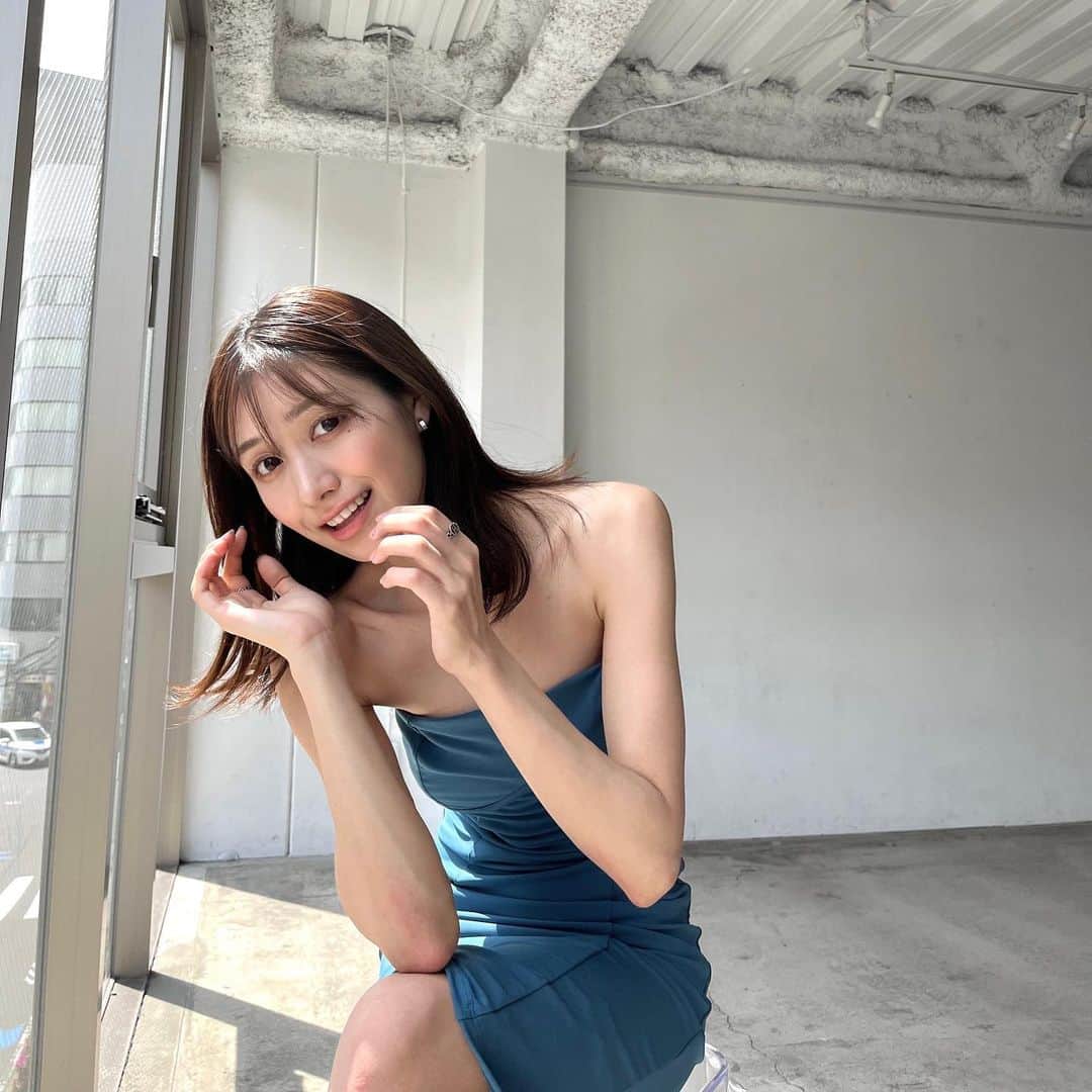 荒山みなみのインスタグラム：「まゆサロン行ったか後が1番盛れるんよ🥹🩵 大天使AKIちゃんいつもありがとうございます😭」