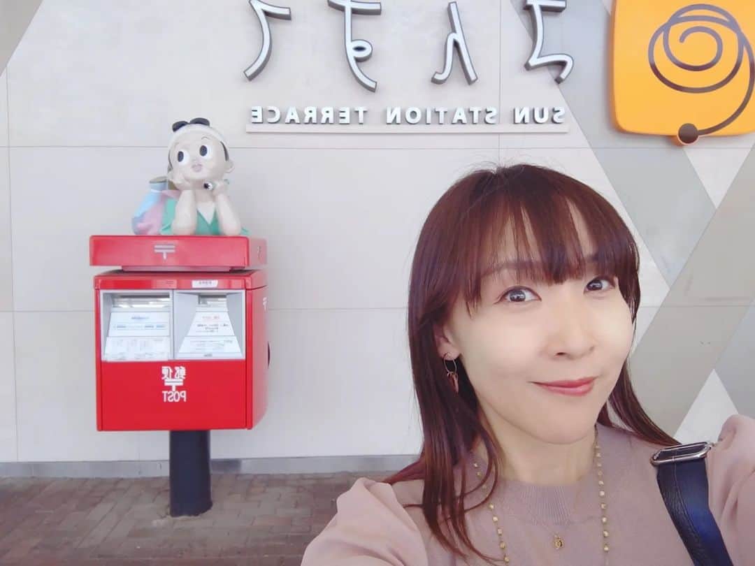 atsukoのインスタグラム：「岡山におります！ 凱旋ライヴまであと1ヶ月🍑 今週土曜日から チケット一般発売開始！！  #angela_jpn #angela_20th #岡山 #atsuko #animesong #anime」