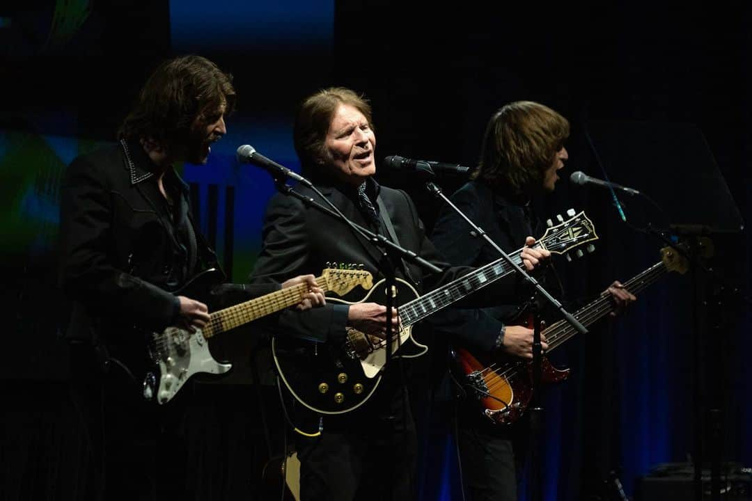 Broadcast Music, Inc.さんのインスタグラム写真 - (Broadcast Music, Inc.Instagram)「CONGRATS | We honored legendary singer/songwriter @JohnFogerty at the 73rd Annual BMI/NAB Dinner! The rock and roll legend received the BMI Board of Directors Award celebrating the impact he’s made on contemporary music over his illustrious career spanning more than five decades. 🎶💙 #BMIFamily」4月20日 23時22分 - bmi