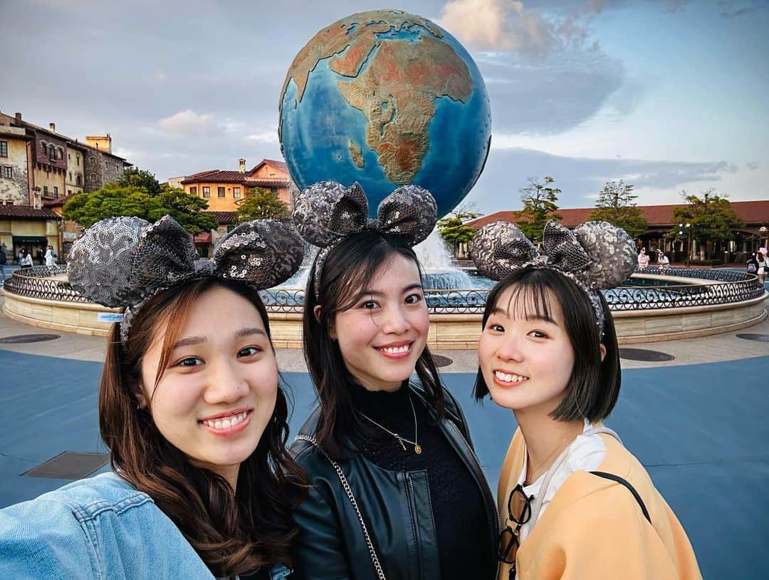 難波実夢さんのインスタグラム写真 - (難波実夢Instagram)「・ Tokyo DisneySea 🐭🌏❤️  ずっと楽しみにしてた夢の国！！  いっぱい食べて歩いて写真撮って…📸 姉さんたち連れてってくれてありがとう😚🫶  #tokyodisneysea  #夢の国  #🐭  #40周年」4月20日 23時47分 - bangbang.531