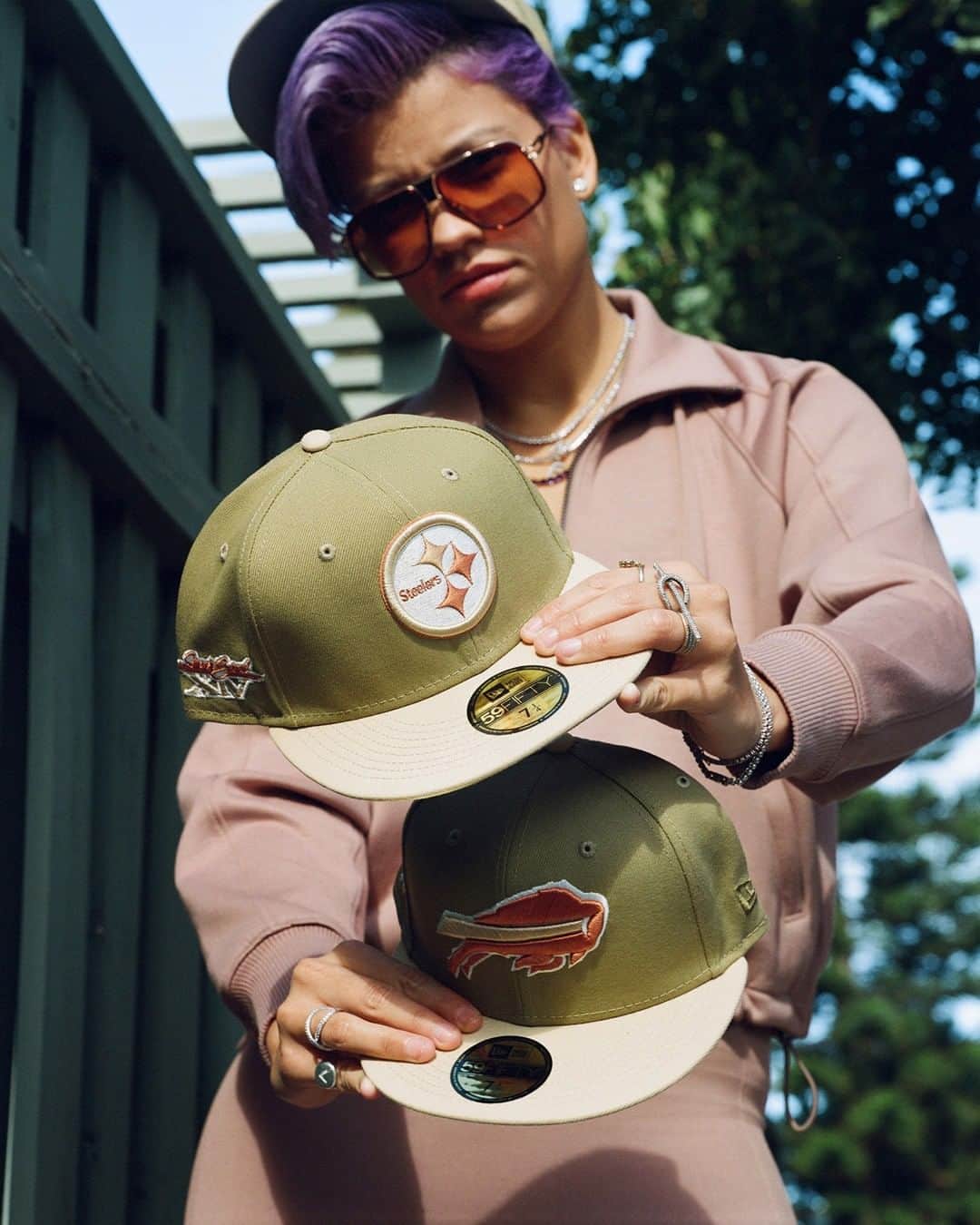 ニューエラ・キャップのインスタグラム：「This Earth Day we’ve partnered with REPREVE to bring you the Green Collection, featuring caps made with recycled yarn. Check it out now in select NFL teams.」