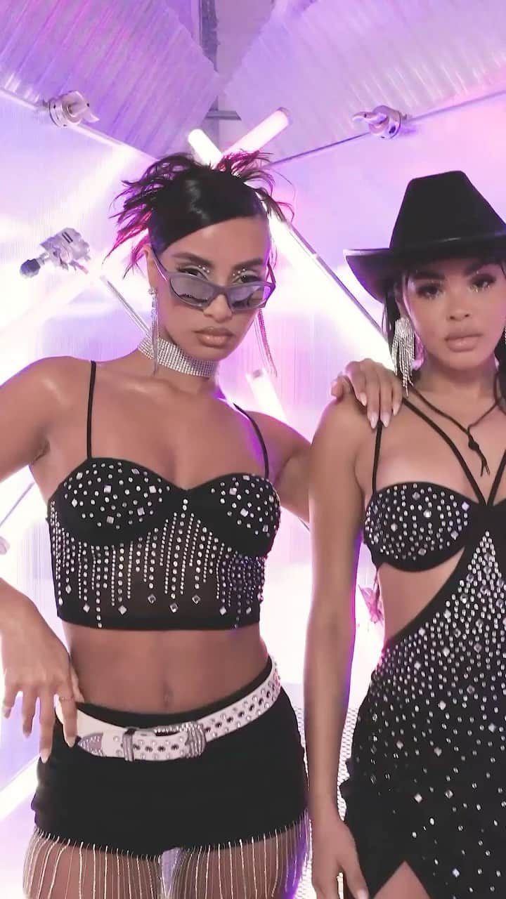 SHEINのインスタグラム：「You better BAE-lieve these festival looks are rhinestoned to the bone 💎🔥  🔎14188822 14183667 14188537 14046564   #SHEIN #SHEINforAll #SHEINBAE #SHEINmusicfest #party」