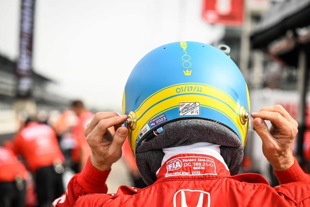 マーカス・エリクソンさんのインスタグラム写真 - (マーカス・エリクソンInstagram)「Back turning laps at @indianapolismotorspeedway for the first time since that day in May last year… Very special feeling! Great day. Hopefully more to come tomorrow if the 🌧️ stays away #ME8 #INDYCAR   @huski_global  @chipganassiracing  @hondaracing_hpd  @theamericanlegion  @ridgelinelubricants」4月21日 9時47分 - ericsson_marcus