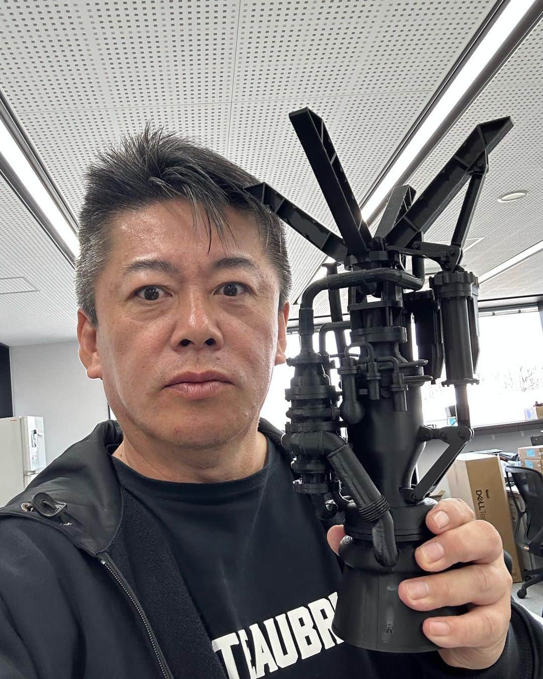 堀江貴文さんのインスタグラム写真 - (堀江貴文Instagram)「#interstellartechnologies #rocket #zero #engine #インターステラテクノロジズのZERO用エンジンの1/4スケールモデル」4月21日 10時42分 - takapon_jp