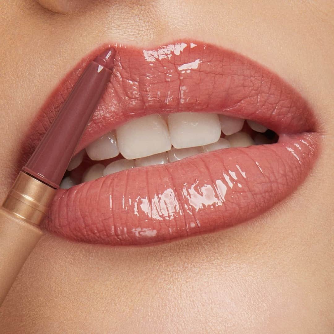 KIKO MILANOさんのインスタグラム写真 - (KIKO MILANOInstagram)「In love with this #liplook! 🤩 Can’t go wrong with liner and gloss 💋 Let us know if you’re trying this too!⁣ ⁣ #KIKOLips #lipcombo #lipkit #lipliner #nudelipstick⁣ ⁣ Unlimited Double Touch 103 - Everlasting Colour Precision Lip Liner 420⁣」4月21日 4時00分 - kikomilano