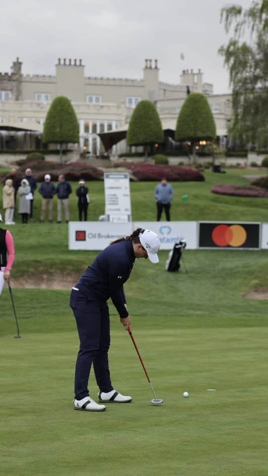ジャスティン・ローズのインスタグラム：「What a Day! So good to see The Rose Ladies Series back at @wentworth_club   Was brilliant to be able to spend the day getting around and seeing all the amazing players in the event, including @edga_golf trio Amy, Fiona and Martine and Telegraph Junior Winner Sophia Fullbrook and the other Finalists.   A huge Congratulations to @lilymayhumphreys1 on a superb bogey free 67 today to win by 4!   Next Stop: Bearwood Lakes.   🌹」