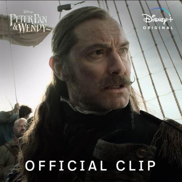 Walt Disney Studiosのインスタグラム：「Check out Jude Law as Captain Hook in the new official clip from #PeterPanAndWendy, streaming April 28 only on @disneyplus.🪝」