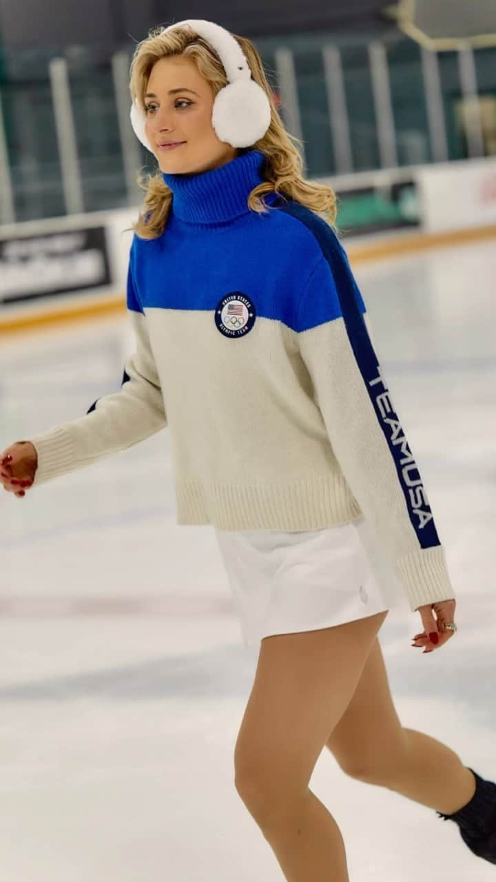 アシュリー・ケインのインスタグラム：「getting to do a photoshoot with your best friend 👯‍♀️>>>>  #figureskating #iceskating #fpmovement」