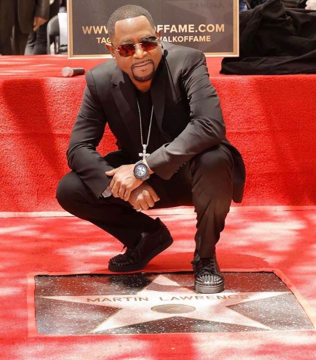 のインスタグラム：「Congrats to a LEGEND …a comedy GOD…. You are and forever will be in Comedy history books @martinlawrence ….You have done so much for so many man. It’s a honor to know you and a even bigger honor to have witnessed ur greatness!!!!! Congrats man!!!!! Love u King!!!!! #Legend #MartyMar」