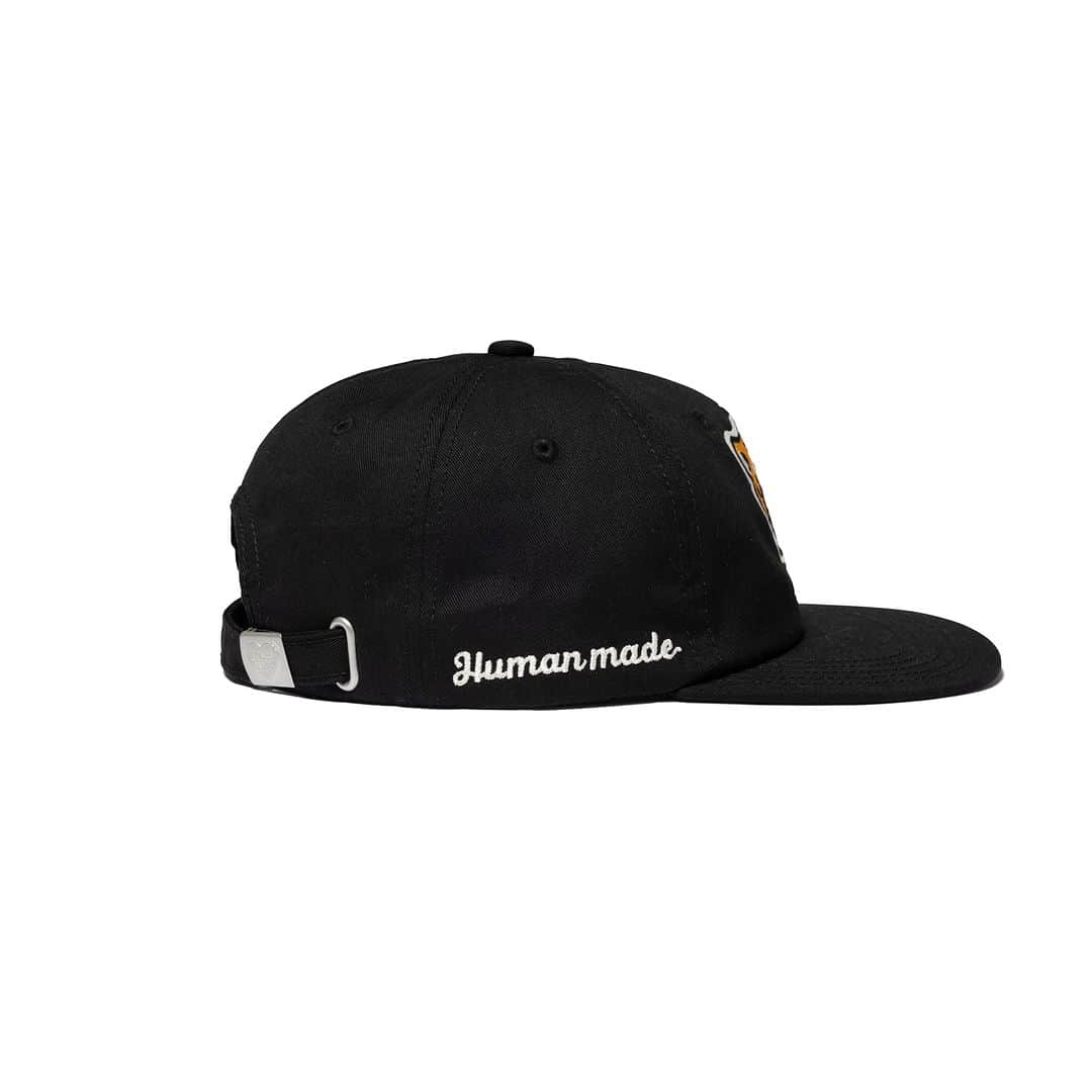 HUMAN MADEさんのインスタグラム写真 - (HUMAN MADEInstagram)「"6 PANEL TWILL CAP #1" is available at 22nd April 11:00am (JST) at Human Made stores mentioned below  4月22日AM11時より、"6 PANEL TWILL CAP #1” が HUMAN MADE のオンラインストア並びに下記の直営店舗にて発売となります。  [取り扱い直営店舗 - Available at these Human Made stores] ■ HUMAN MADE ONLINE STORE ■ HUMAN MADE OFFLINE STORE ■ HUMAN MADE HARAJUKU ■ HUMAN MADE SHIBUYA PARCO ■ HUMAN MADE 1928 ■ HUMAN MADE SHINSAIBASHI PARCO  *在庫状況は各店舗までお問い合わせください。 *Please contact each store for stock status.  コットン生地を使用したベーシックなシルエットの6パネルキャップ。 後部アジャスターによりサイズ調整が可能です。  Basic six panel cap in cotton twill. An adjustable strap allows the size to be adjusted with ease.」4月21日 11時15分 - humanmade