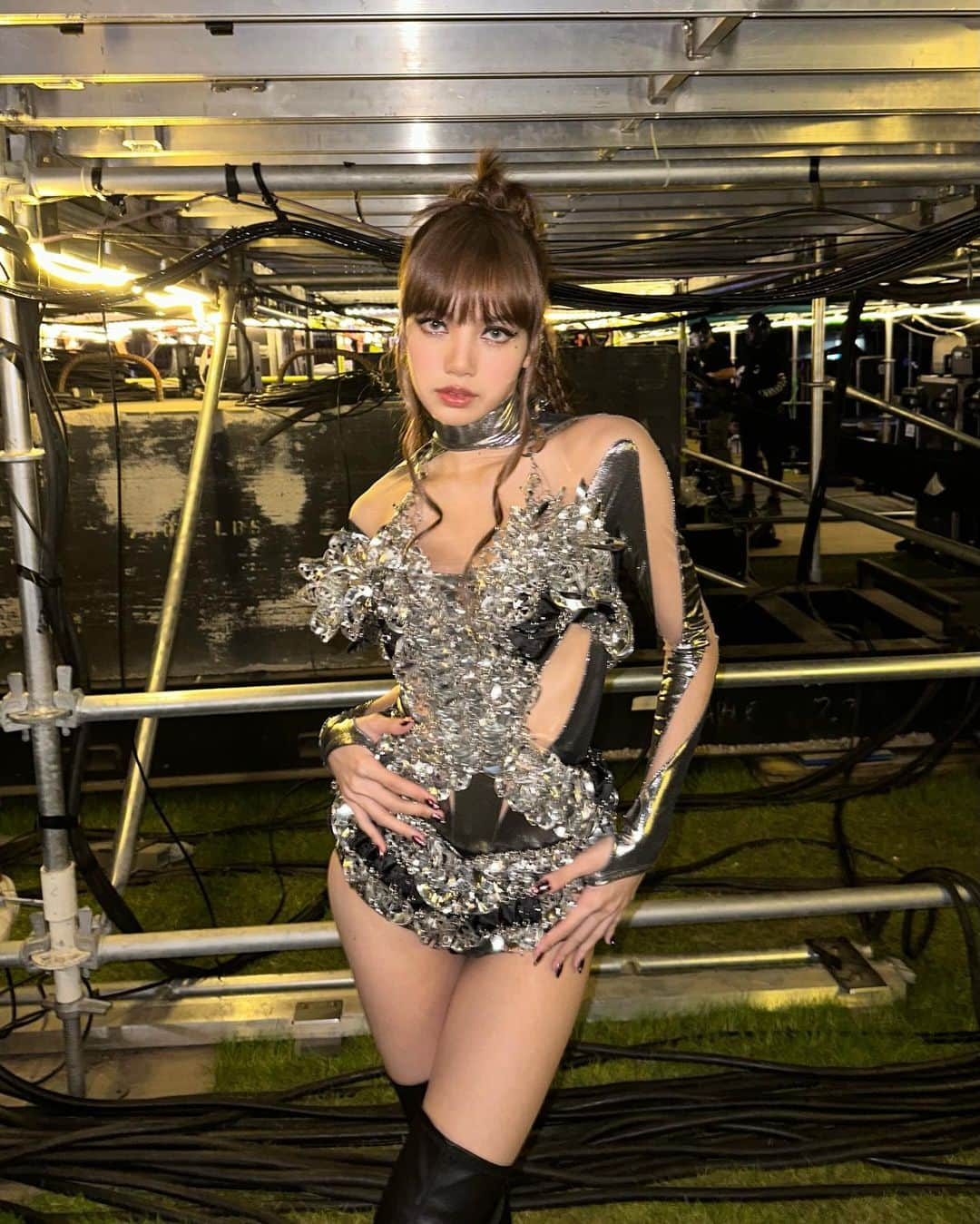 リサさんのインスタグラム写真 - (リサInstagram)「Still can't get over last weekend. Such an honor to headline for @coachella 💖 Now get ready for weekend 2 LETS GO🔥」4月21日 6時26分 - lalalalisa_m