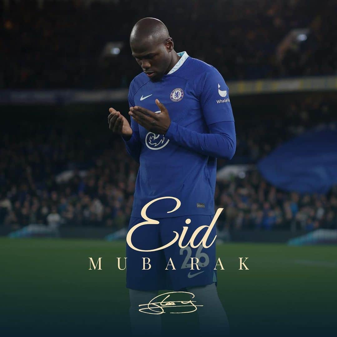 カリドゥ・クリバリのインスタグラム：「Eid Mubarak to all Muslims around the world 🤲🏿  Kalidou」