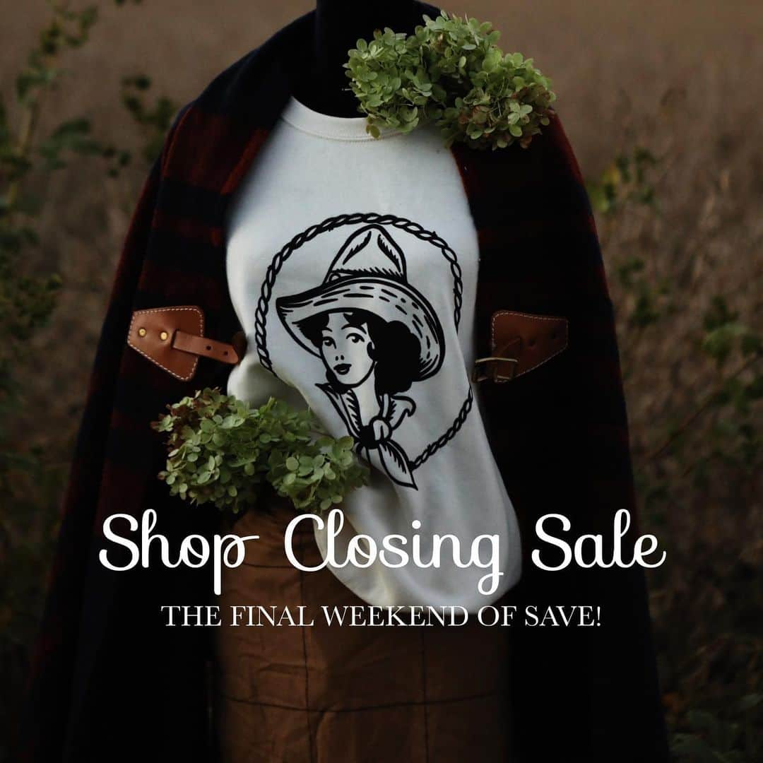 FOLKのインスタグラム：「Back in December I made the decision to scale back e-commerce. My heart just wasn’t in it anymore. This week I’ve made the decision to close it all together. My love is in creating stories like we’ve done for 12 years, not in making and producing goods. It is a taxing process to run a shop and I don’t envy those with the skills that do. They are blessed creatures with a very special set of skills…skills and talents I do not have. This weekend through next weekend will be the final days for the shop. We’ll use this time to promote the last of the goods, fill old and new orders, and tidy things up. Then it’ll be on to lots of stories and good things. Thank you all! (Back issue will continue to be available via drop shipping) #shopsmall」