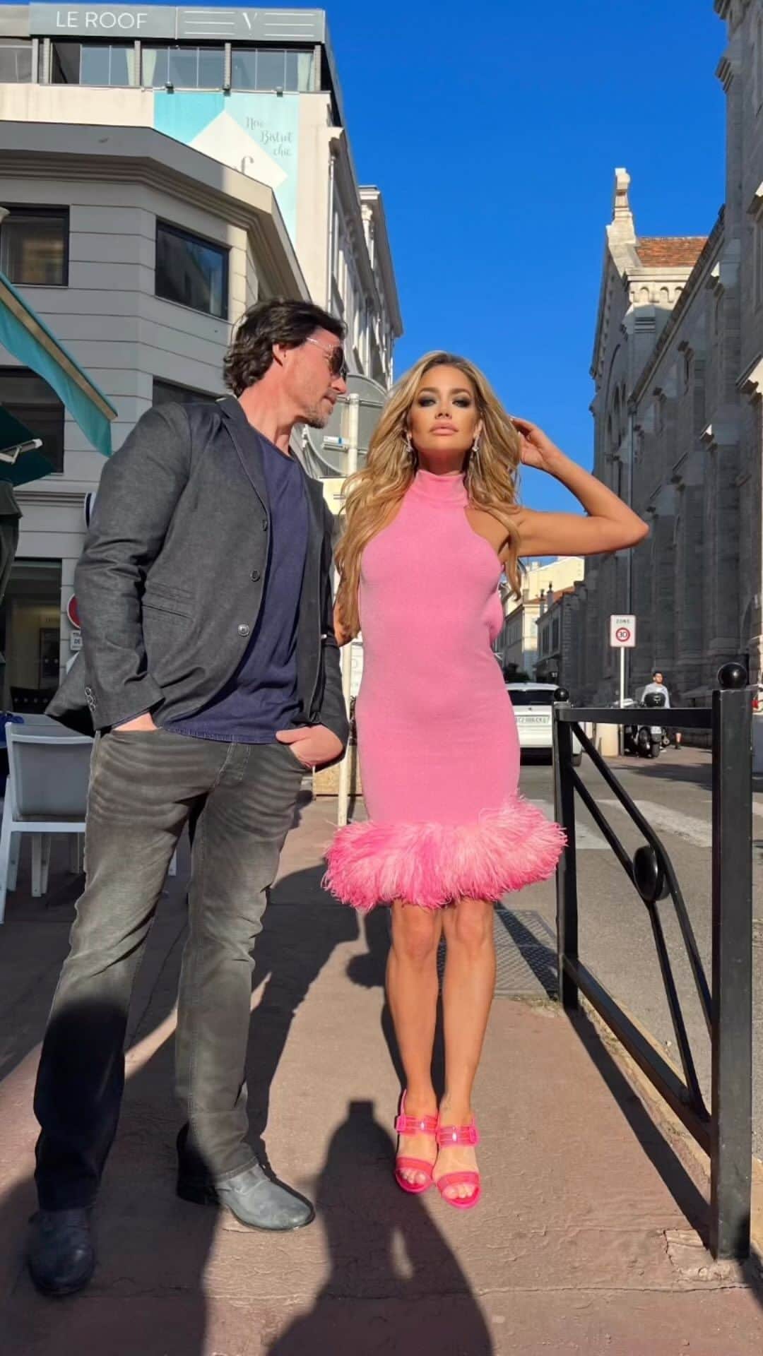 デニス・リチャーズのインスタグラム：「Channeling my Barbie dreams in Cannes with the hubby 💕💕 #KenToMyBarbie」