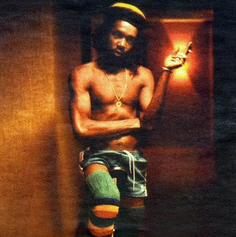 ティファニー・キャデラックさんのインスタグラム写真 - (ティファニー・キャデラックInstagram)「Blessed International Peter Tosh Day aka 420!  The maestro, the rebel, the bush doctor, the stepping razor, the revolutionary lives forever!💚💛❤️  The first most important agricultural plant “the sativa” which were researched by countries like the U.S. Canada and Israel for medicinal purposes that treated/cured illnesses like cancer, psychosis, glaucoma, Alzheimer’s, to name a few, came from the island of Jamaica🇯🇲 The same plant that were used to persecute innocent people, including Tosh.  Peter Tosh's Album "LEGALIZE IT" was a big hit in Jamaica in the 70's, but the title track to the album "Legalize it" was banned from radio broadcast due to the laws on Marijuana in Jamaica at the time.  However this did not stop the people from loving this freedom anthem, chanting it on the street corner and blasting it at sound systems🔊  So let us never forget and honor the legend who fought for this spiritual plant that naturally grew out of this wonderful place called Mother Earth✨    #CB1 #CB2 #CBN #CBD #THC #Sensi #SpliffTale #Kali #HerbsForTheHealingOfTheNation」4月21日 7時05分 - fruitimami